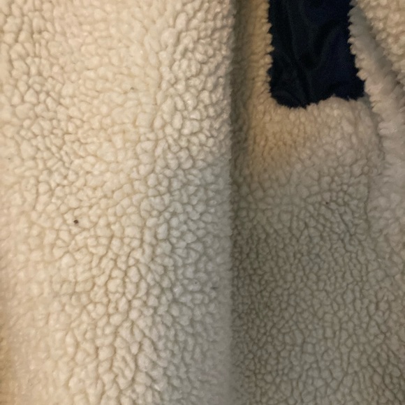 Levi’s Sherpa jean jacket size Small - Picture 5 of 9